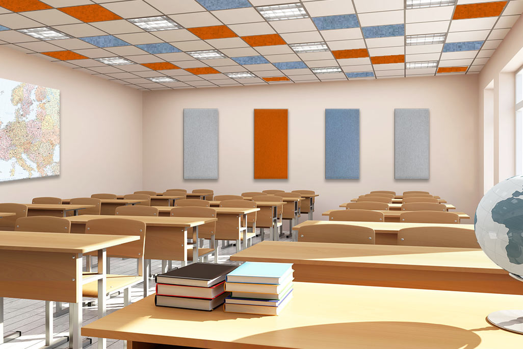 soni COLOR und soni COLOR RD - Akustikelement aus PES-Vlies mit farbiger Filz-Oberfläche Classroom with tables, a globe and sound-absorbing elements on the wall as well as square acoustic elements in various colors, suitable for standard grid ceilings.